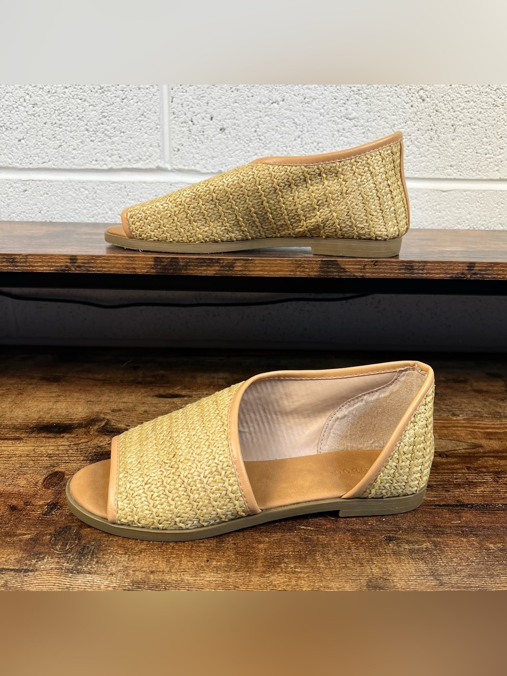 Bamboo Sandals Tan Basketweave Slip On Flat Boho Peep Toe women's 8 - Picture 2 of 8